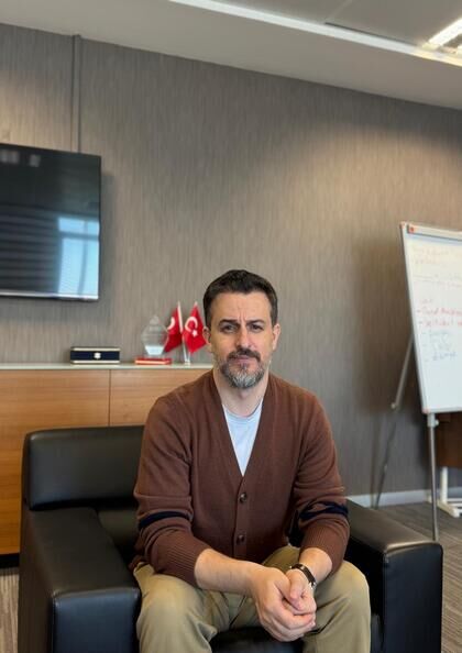 My Assistant in Difficult Root Canal Treatments – Prof. Dr. Hakan Arslan